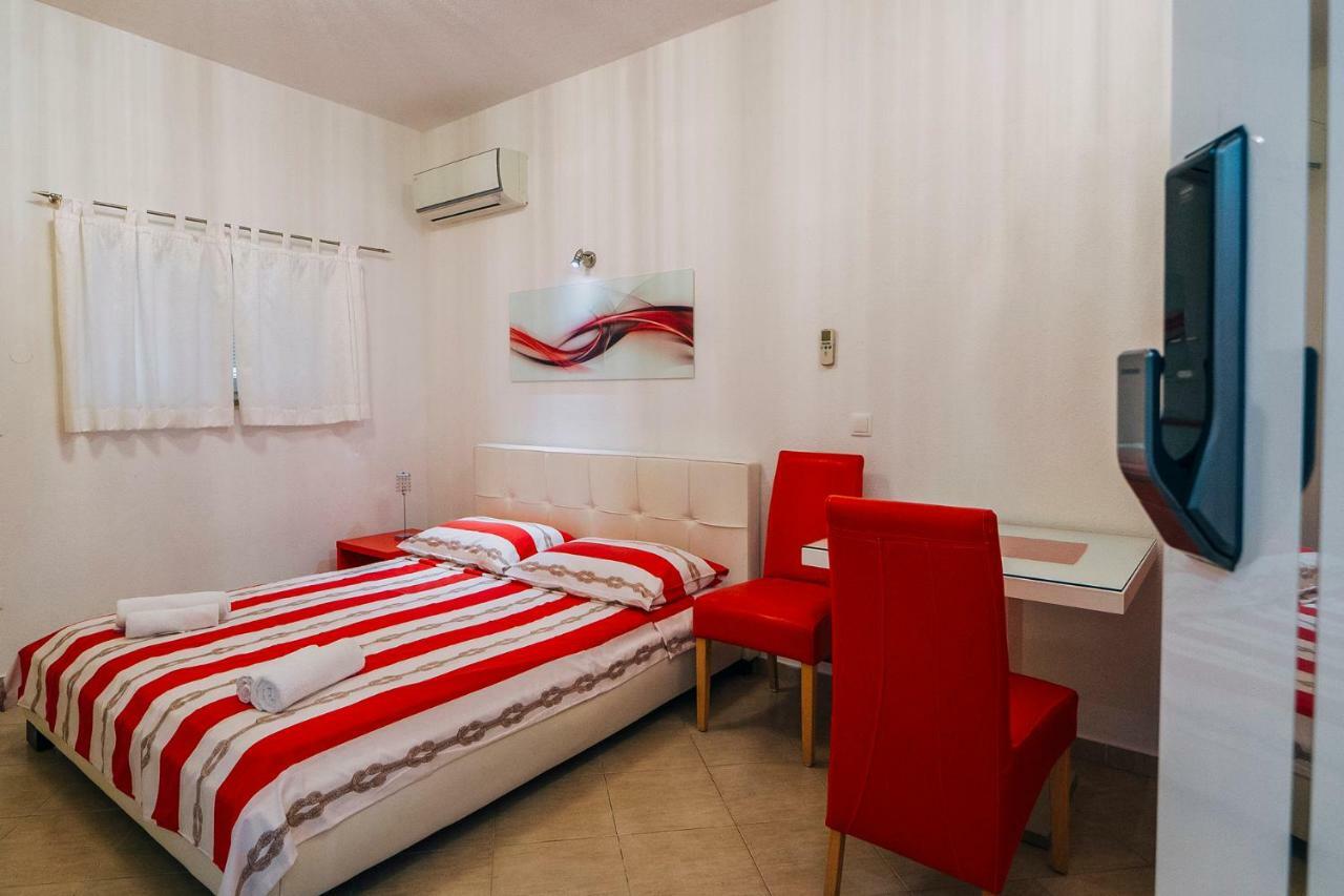Deluxe Apartments Center บาชกาโวดา ภายนอก รูปภาพ