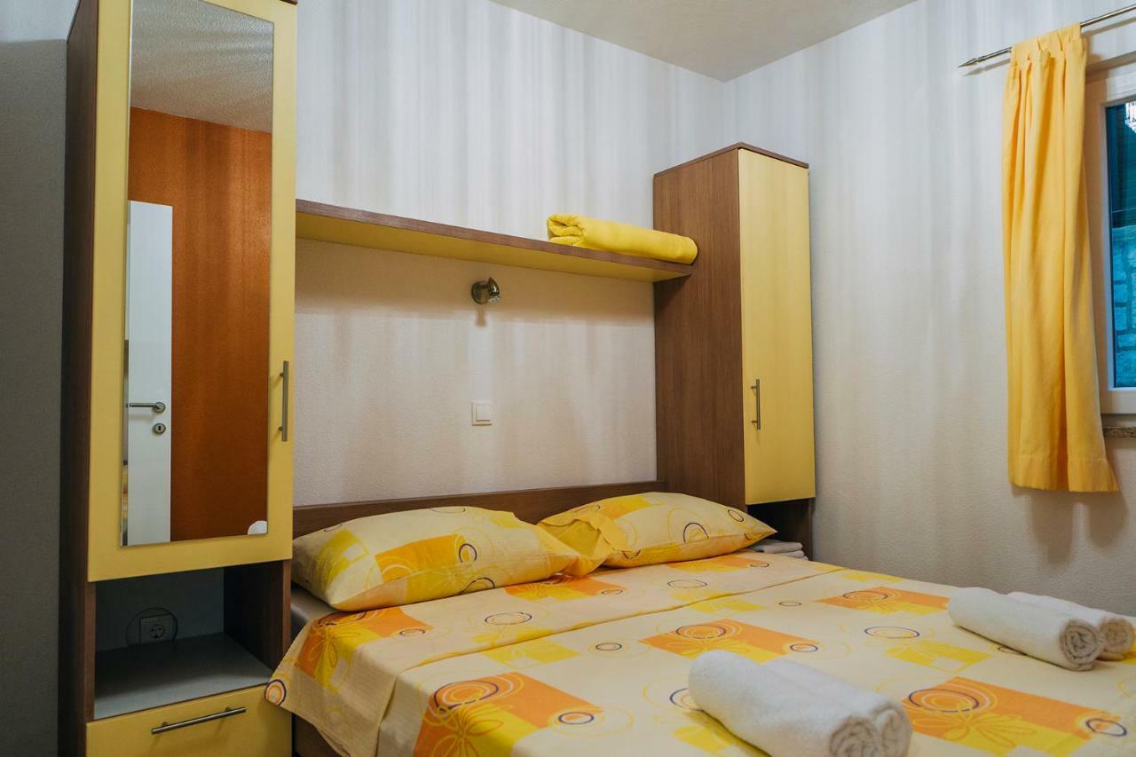 Deluxe Apartments Center บาชกาโวดา ภายนอก รูปภาพ