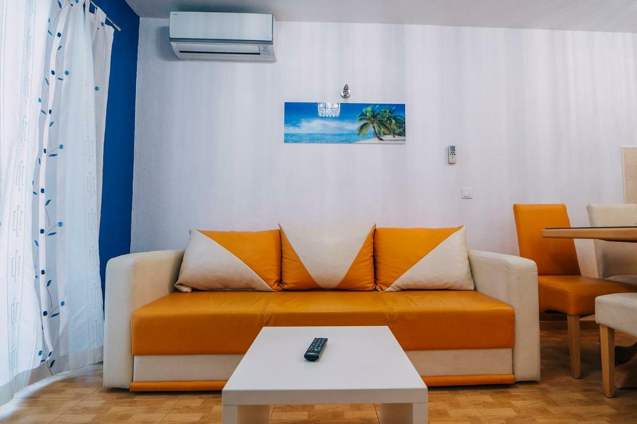 Deluxe Apartments Center บาชกาโวดา ภายนอก รูปภาพ