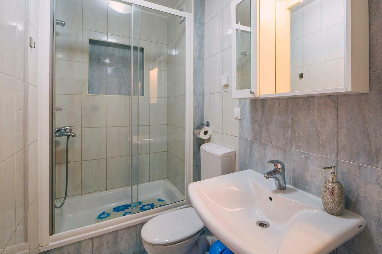 Deluxe Apartments Center บาชกาโวดา ภายนอก รูปภาพ