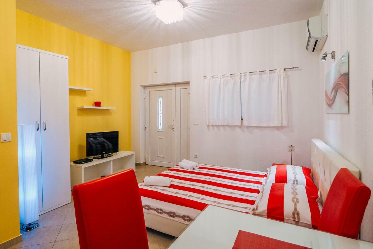 Deluxe Apartments Center บาชกาโวดา ภายนอก รูปภาพ