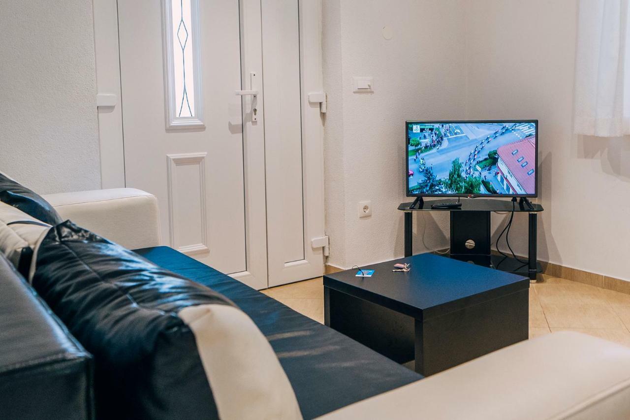 Deluxe Apartments Center บาชกาโวดา ภายนอก รูปภาพ