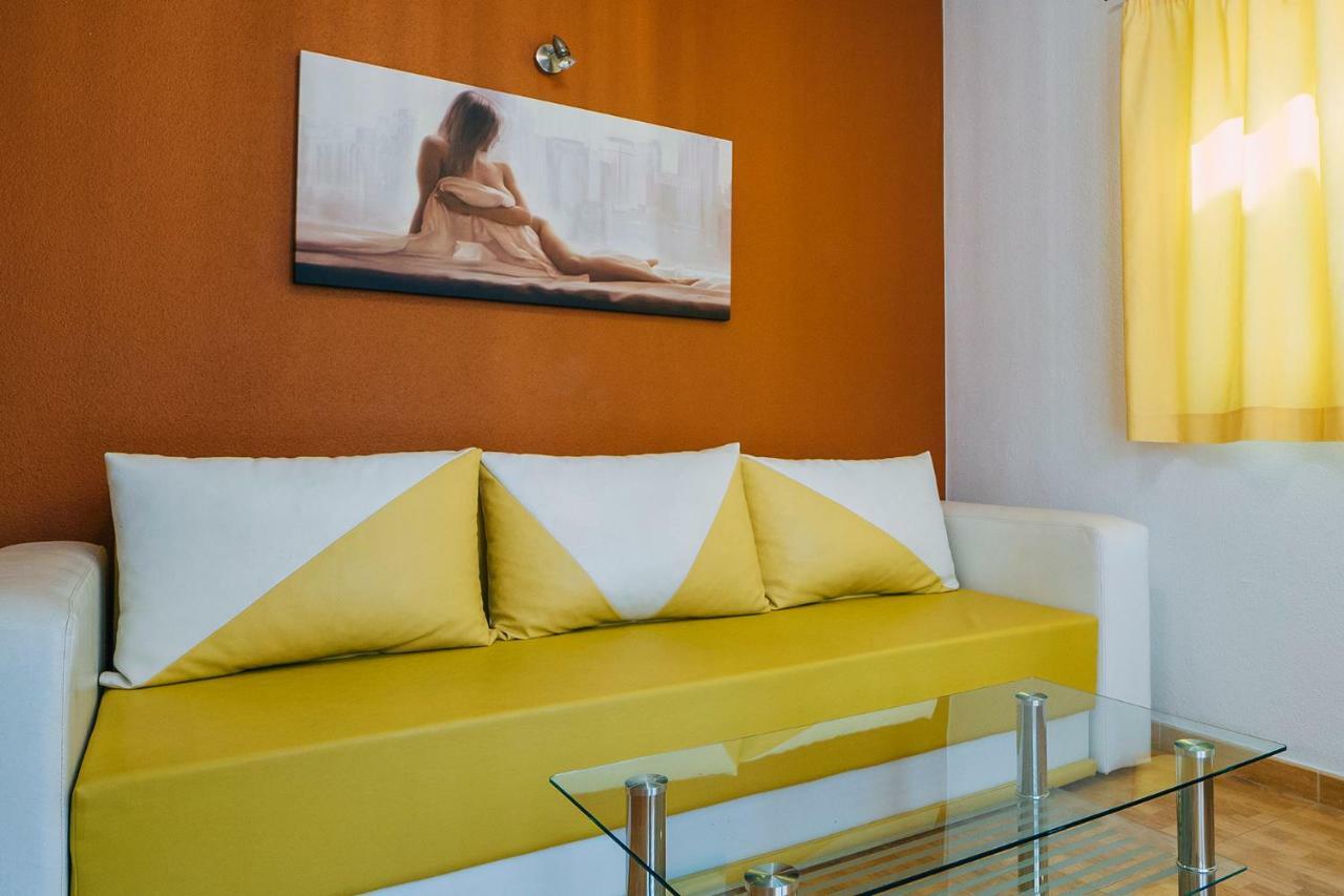 Deluxe Apartments Center บาชกาโวดา ภายนอก รูปภาพ